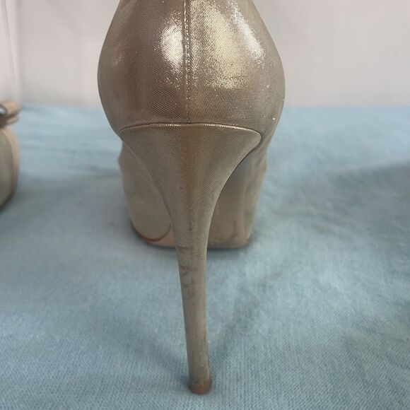 Salvatore Ferragamo Gold Stiletto Bow Front Pumps Shoes - Picture 4 of 5